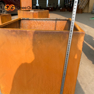 Κήπων Corten μεγάλο τετράγωνο καλλιεργητών μετάλλων αγροτικό υπαίθριο
