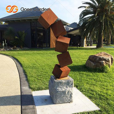 Οξυδωμένα γλυπτά κήπων μετάλλων Corten φραγμών κινδύνου γλυπτό για το χορτοτάπητα