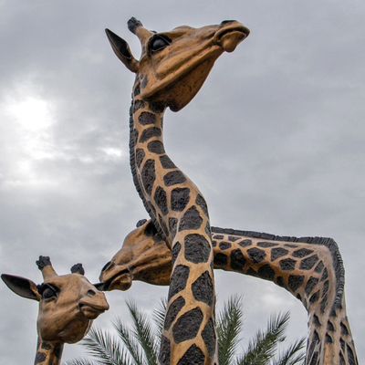 Ζωή κήπων Gnee - μεγάλο υπαίθριο Giraffe γλυπτών χαλκού μεγέθους διαμόρφωσε προσαρμοσμένος
