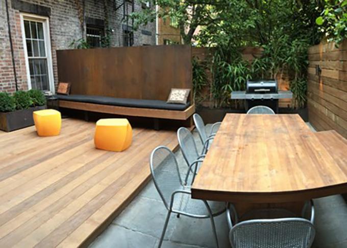 Σχέδια ενθαρρυντικά κήπων - πεζούλι Decking