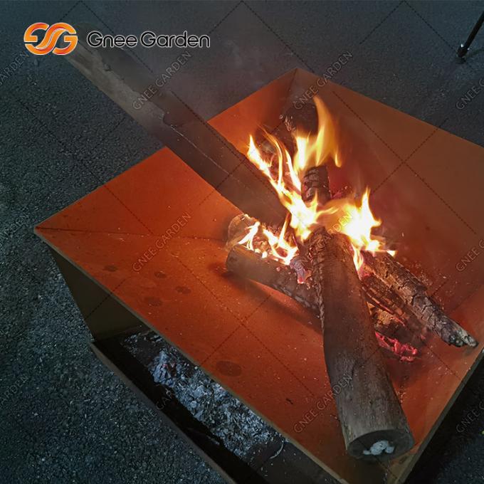 Συνήθεια κοιλωμάτων πυρκαγιάς χάλυβα Corten γύρω από τα υπαίθρια προσωπικά μεγάλα έπιπλα κήπων