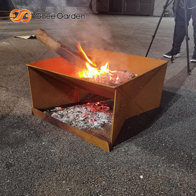 Συνήθεια κοιλωμάτων πυρκαγιάς χάλυβα Corten γύρω από τα υπαίθρια προσωπικά μεγάλα έπιπλα κήπων