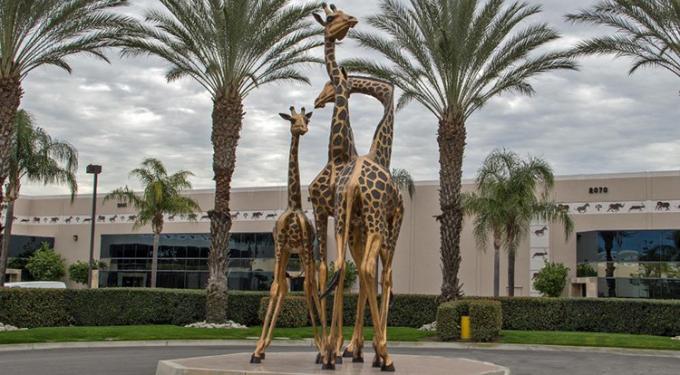 Giraffe αγαλμάτων μετάλλων κήπων διακοσμητικό ζωικό υπαίθριο γλυπτό χαλκού